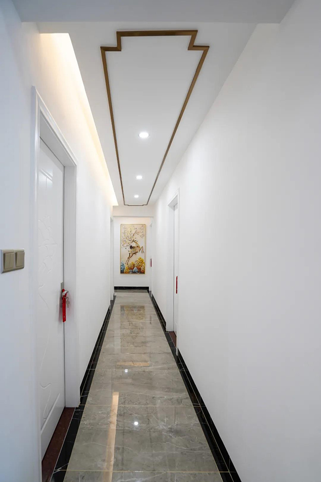 250㎡新中式別墅，室內(nèi)溫馨，后院融合自然環(huán)境